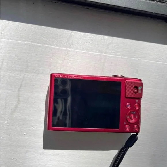 Camera - Picture 2 of 5